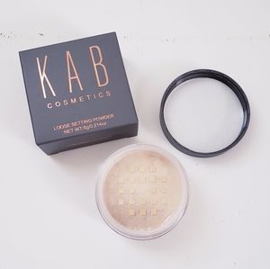 💚2/$20 Kab Cosmetics Loose Setting Powder Translucent